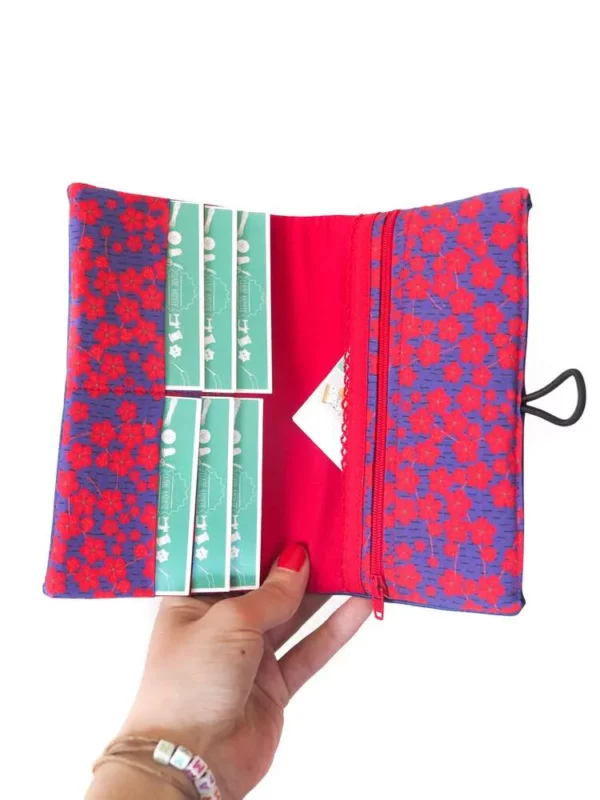 Portefeuille compagnon femme fabriqué et cousu en france coloré bleu et rouge fleurs