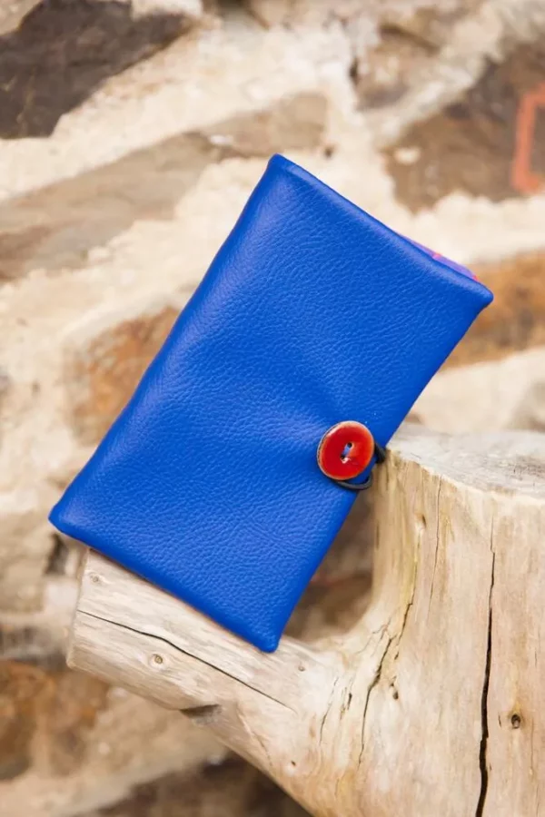portefeuille simili cuir bleu roi et bouton rouge made in france