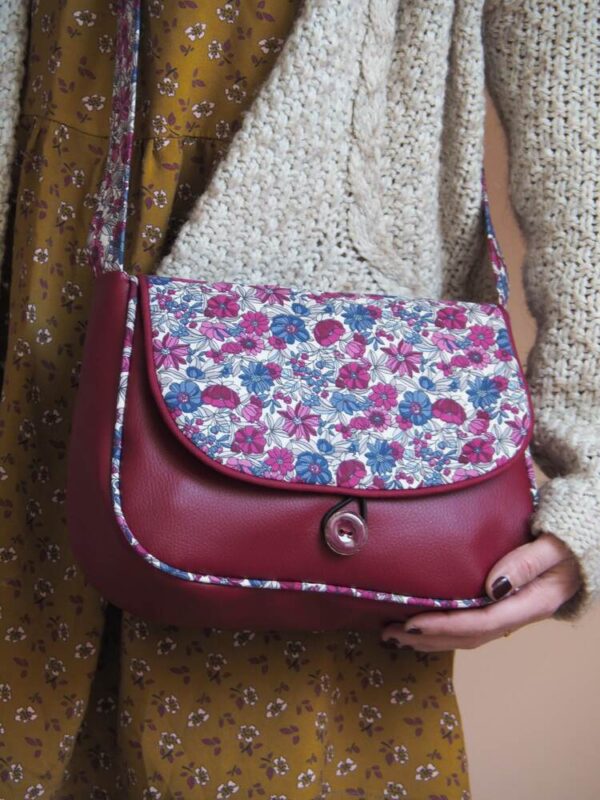 Sac femme cousu main réversible 2 en 1 simili cuir bordeaux et tissu fleuri liberty