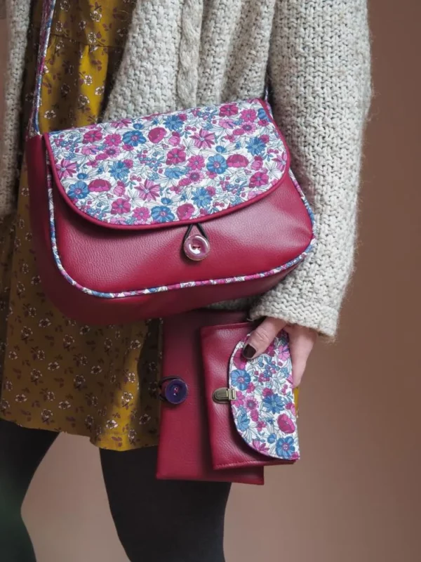 Sac réversible portefeuille et porte monnaie collection Lulu bordeaux fleurs