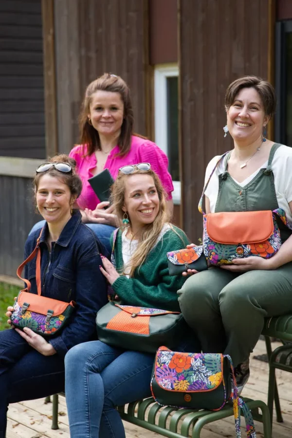 Collection Camille banane sac besace portefeuille porte monnaie fait main