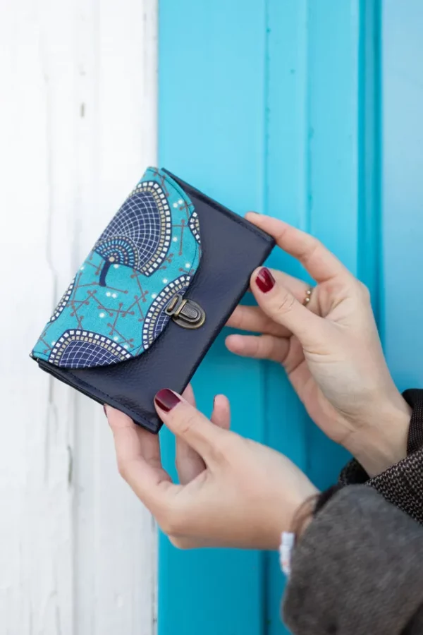Porte monnaie femme attache cartable rétro simili cuir bleu marine tissu imprimé Isa