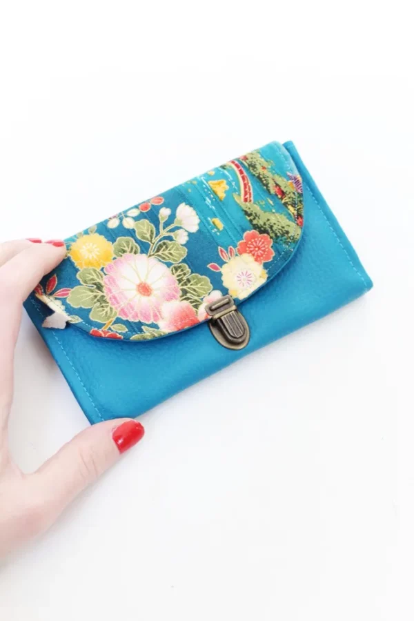 Porte monnaie femme fait main en Bretagne attache cartable rétro turquoise doré japonais