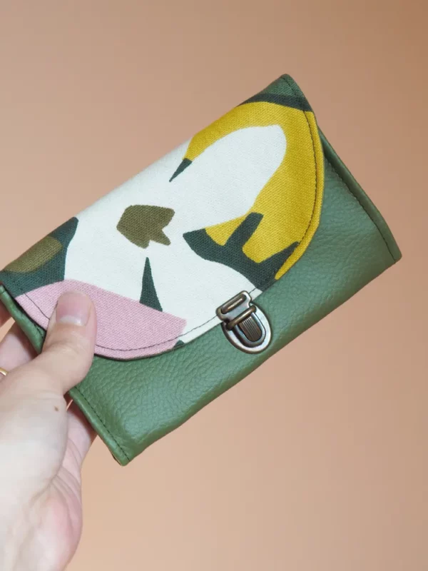 Porte monnaie femme attache cartable rétro simili cuir kaki tissu imprimé