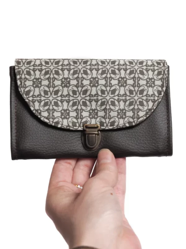 Porte monnaie femme fait main en Bretagne marron gris
