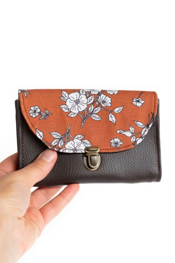 Porte monnaie femme attache cartable simili cuir marron tissu imprimé rouille fleurs Juliette