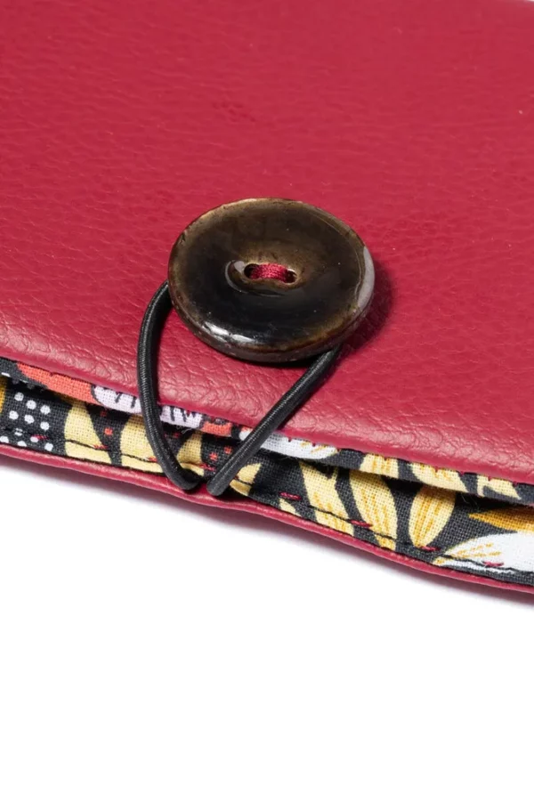 Portefeuille Sophie zoom sur le bouton coco noir