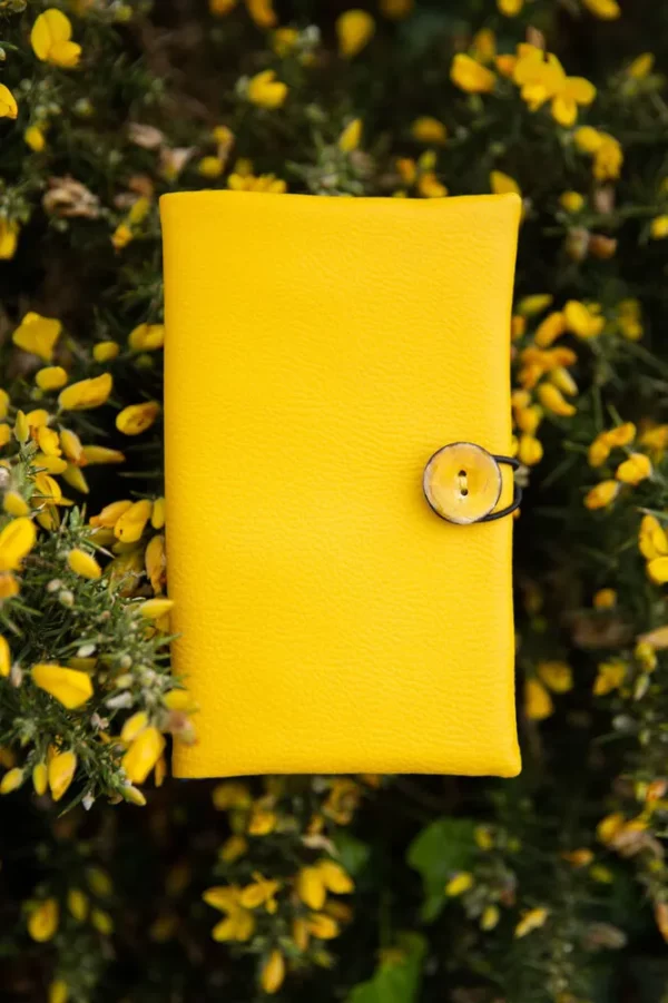 Portefeuille femme compagnon simili cuir jaune bouton jaune Sunny