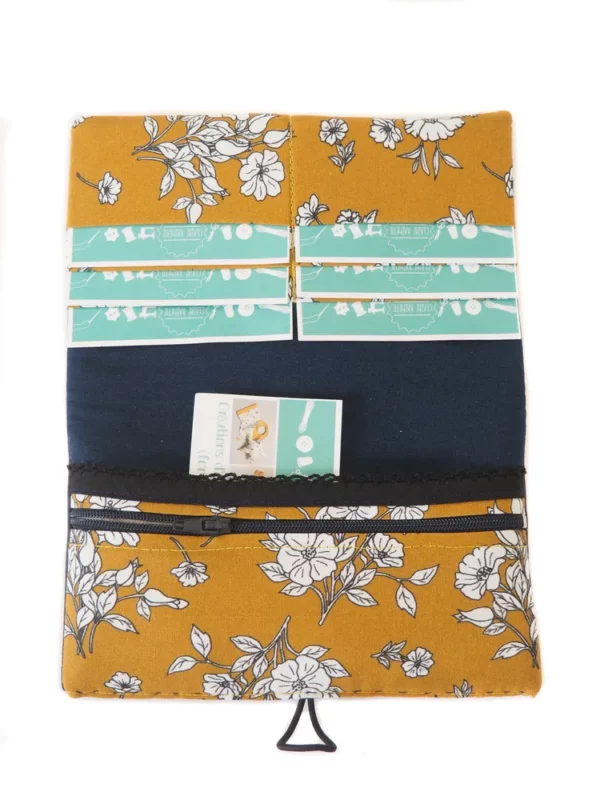 Portefeuille compagnon femme fait main simili cuir bleu marine tissu moutarde fleurs