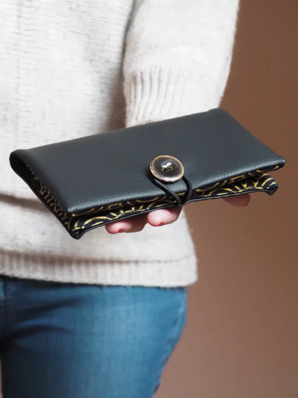 Portefeuille femme Suzie extérieur simili cuir noir bouton coco noir