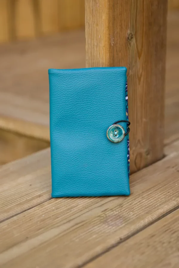 Portefeuille fait main Pépite turquoise et bleu fermé
