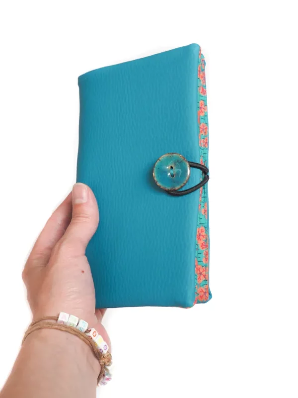 Portefeuille compagnon fait main en France turquoise bouton