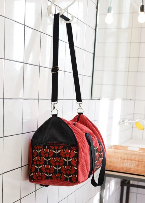 Sac week-end velours sac à langer fait main en France noir et rouge bordeaux Aline