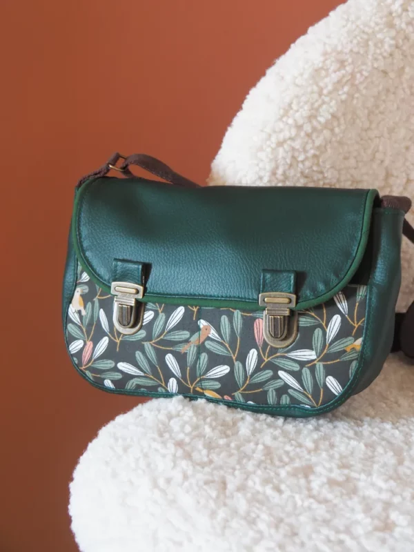 Sac l'essentiel Pioupiou zoom sur attaches cartables rétro