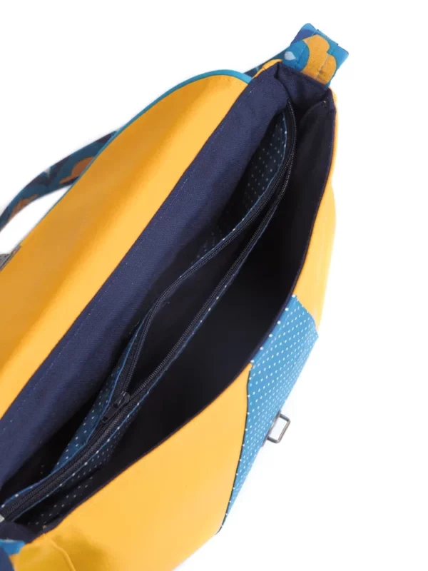 Sac besace Paola intérieur poche zippée compartiments
