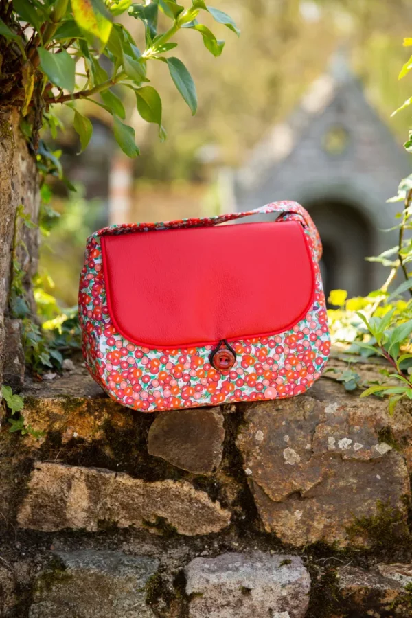 Sac réversible rouge cerises côté tissu imprimé