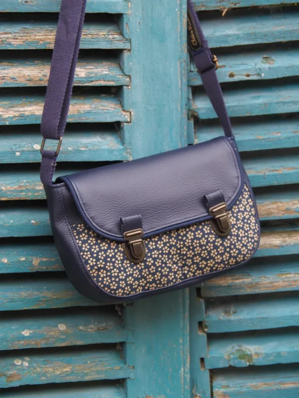 Sac à main femme bandoulière réglable simili cuir bleu marine tissu imprimé fleurs japonais cerisiers