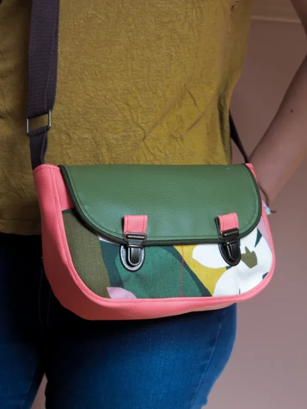 Sac femme petit format corail rose kaki fabriqué en Bretagne