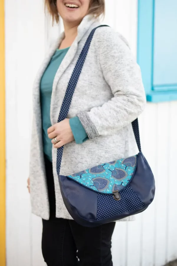 Sac à main besace cousu main en France bleu marine tissu imprimé Isa turquoise
