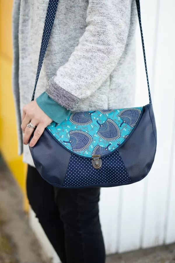 Sac à main femme bandoulière simili cuir bleu marine tissu imprimé turquoise Isa