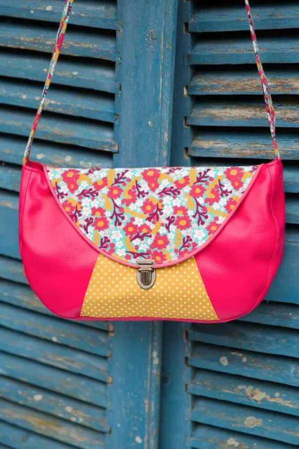 Sac besace femme bandoulière fait main simili cuir rose tissu imprimé fleurs et moutarde pois Rosa