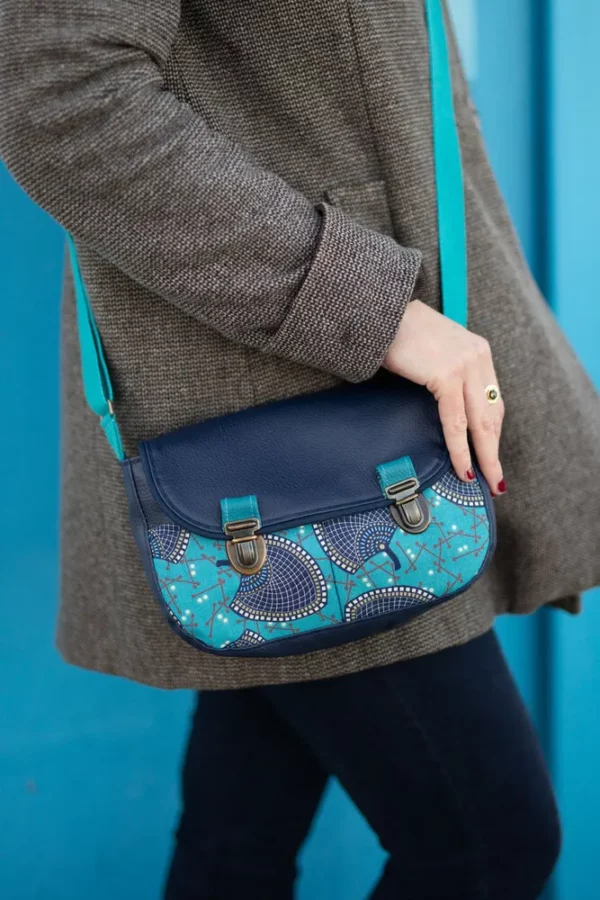 Sac à main bandoulière réglable attache cartable rétro simili cuir bleu marine tissu imprimé Isa