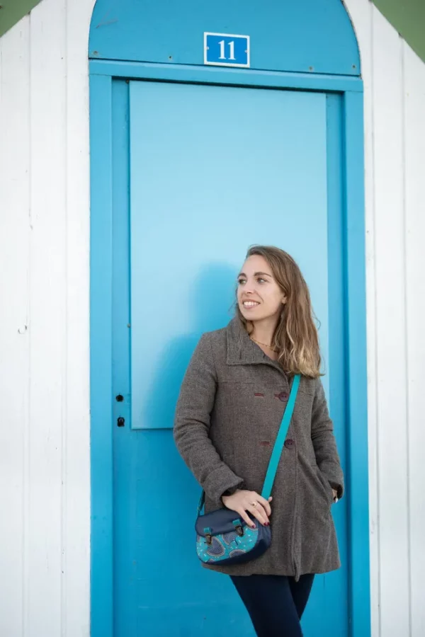 Sac à main femme attaches cartables rétro Isa porté