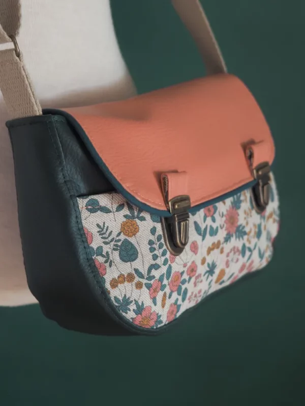 Sac l'essentiel Peach profil détails attaches cartables rétro