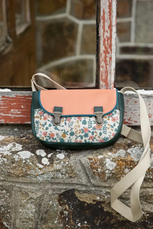 Sac à main femme fait main attache cartable rétro simili cuir vert et rose tissu imprimé fleurs Peach