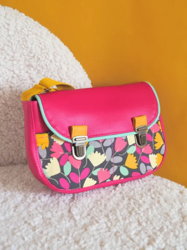 Sac à main petit format coloré fait main Cécile rose fleurs multicolores moutarde