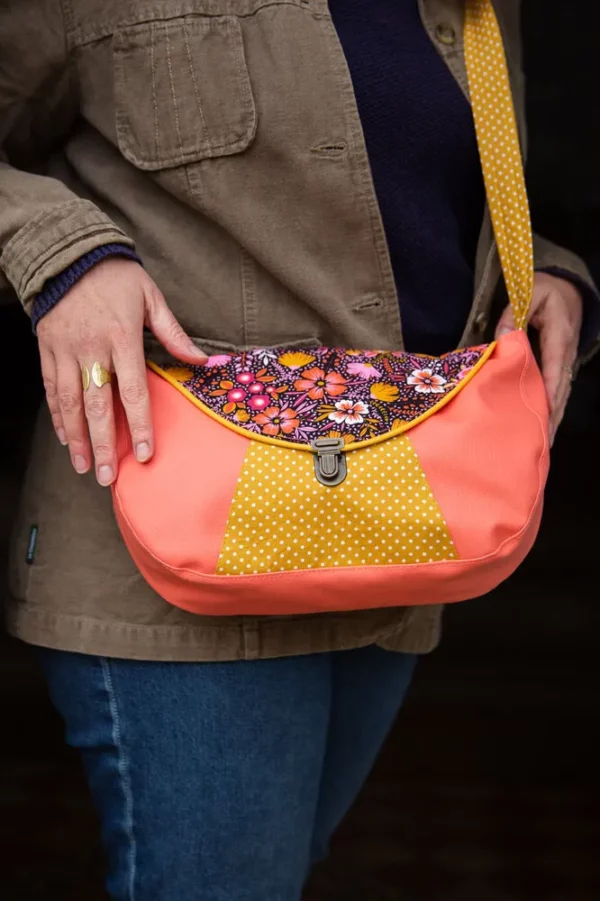 Sac besace femme Frida attache cartable rétro corail moutarde Frida