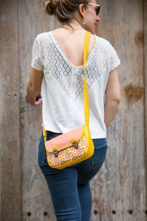 Sac l'essentiel Charlie porté bandoulière