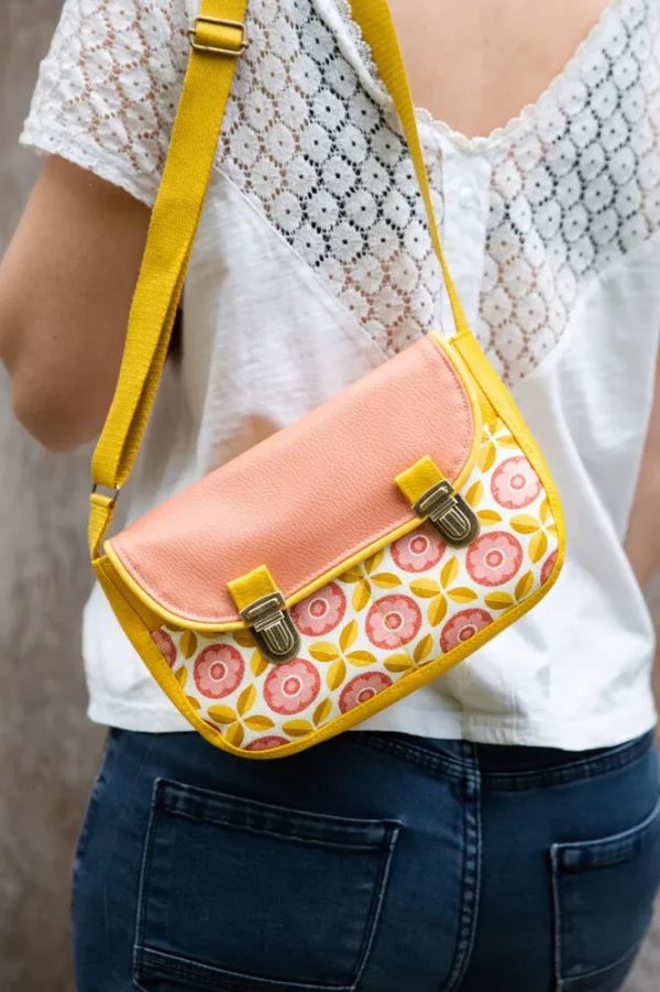 Sac à main femme fait main en France attache cartable rétro vieux rose jaune moutarde Charlie