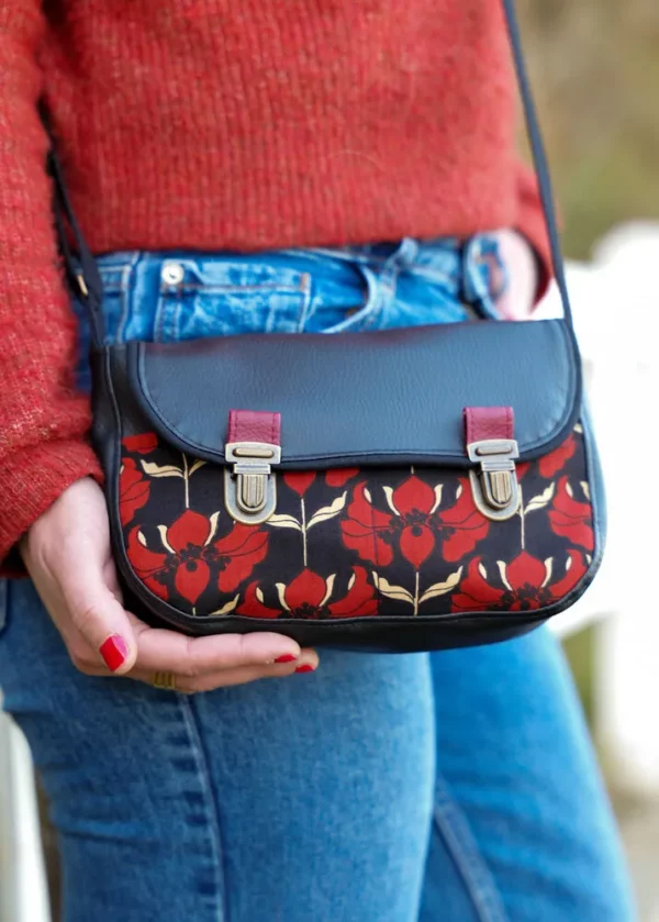Sac à main femme l'essentiel fait main en France noir et rouge Aline