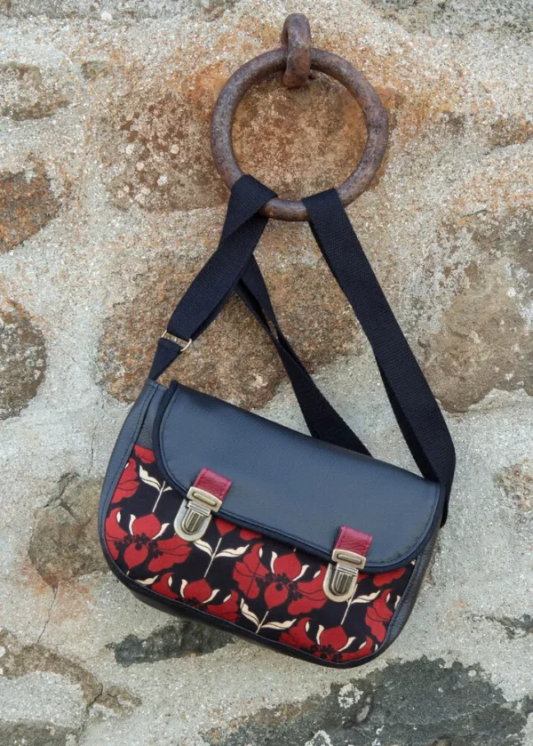 Sac l'essentiel cousu main attache cartable rétro noir et rouge imprimé Aline