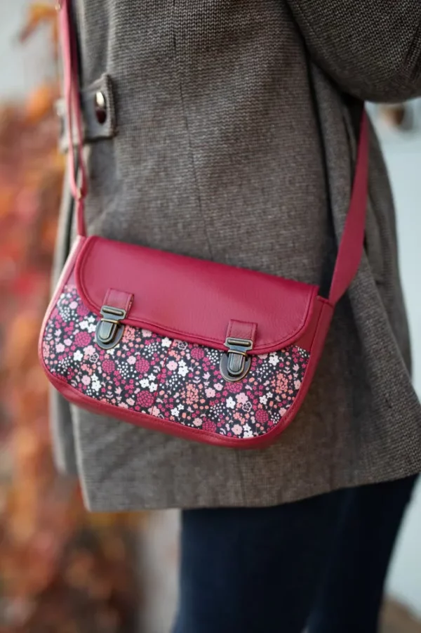 Sac à main femme fait main en France simili cuir rouge bordeaux tissu imprimé fleurs Julie
