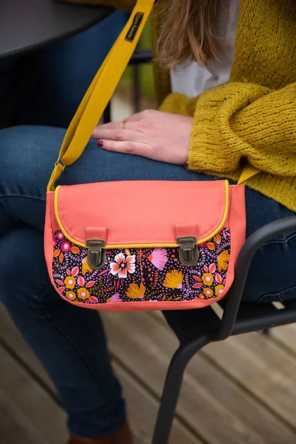 Sac à main femme fait main en France bandoulière réglable simili cuir corail tissu imprimé fleurs