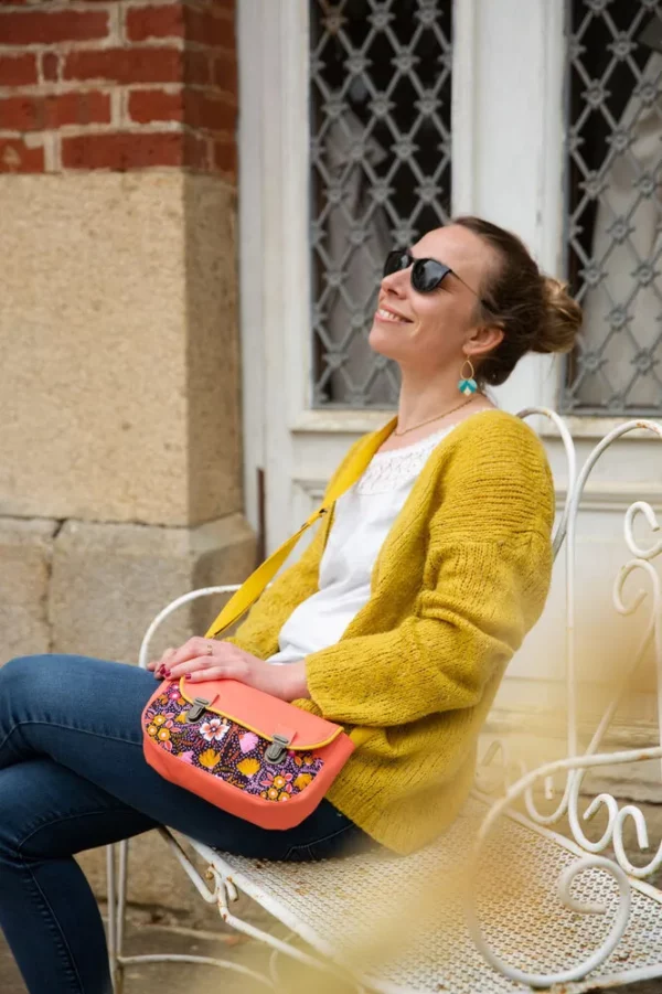 Sac à main l'essentiel corail Frida porté