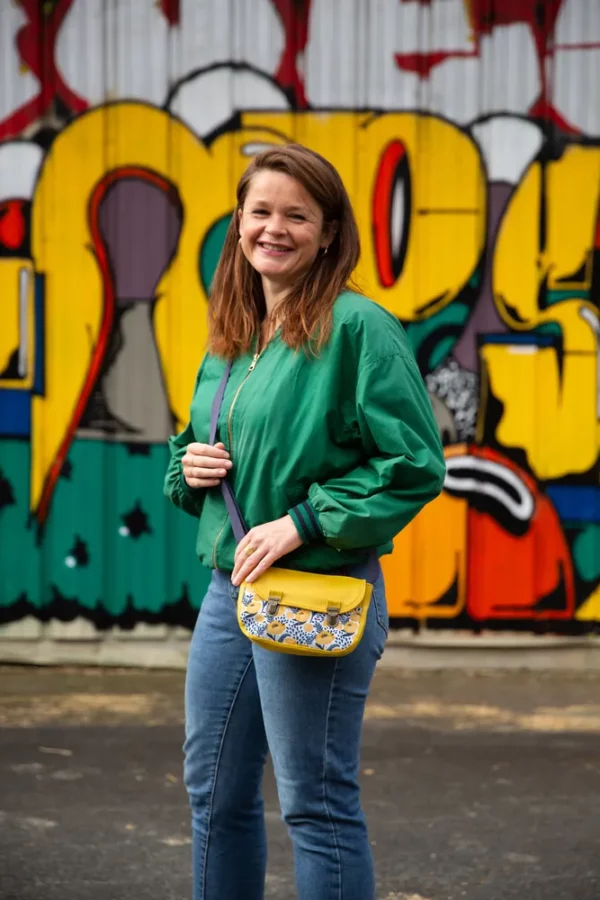 Sac à main femme jaune Odette porté