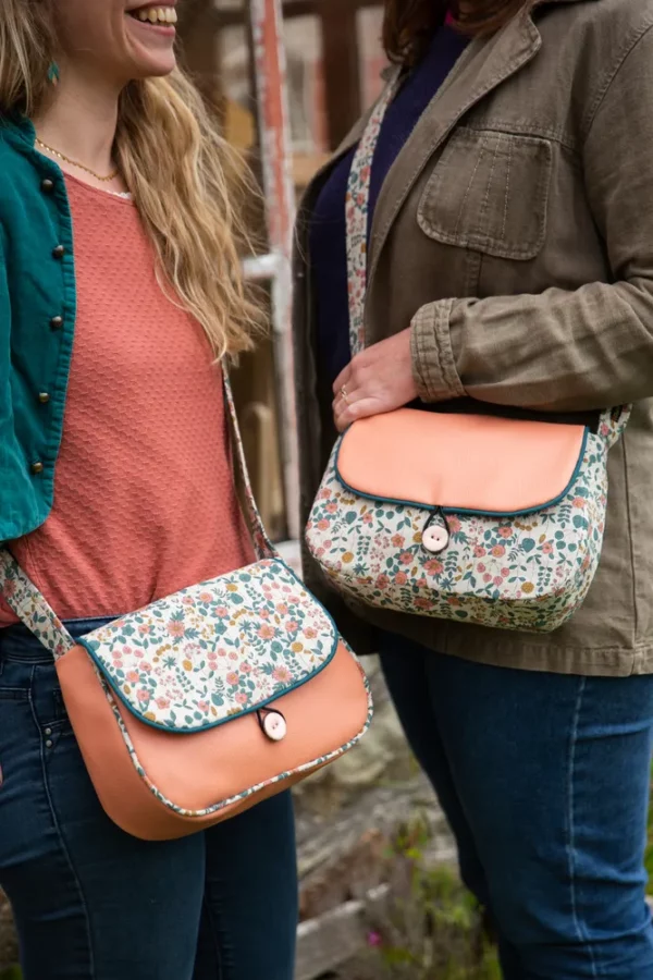 Sac à main femme fait main réversible porté simili cuir rose pâle tissu imprimé fleurs Peach