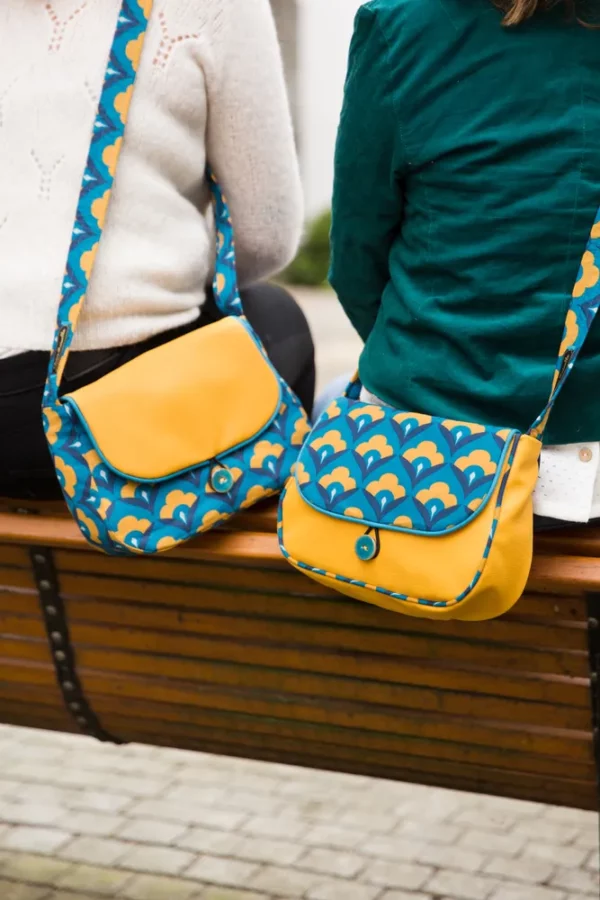 Sac réversible femme bandoulière simili cuir jaune moutarde tissu imprimé turquoise Paola