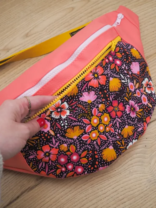 Sac banane Frida simili cuir tissu imprimé poche zippée devant
