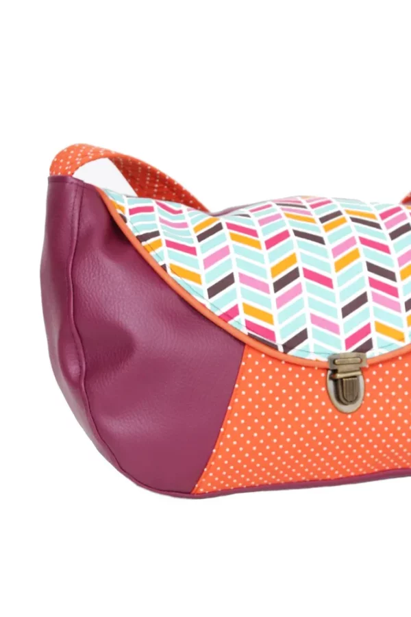 Sac à main besace zoom sur attache cartable rétro