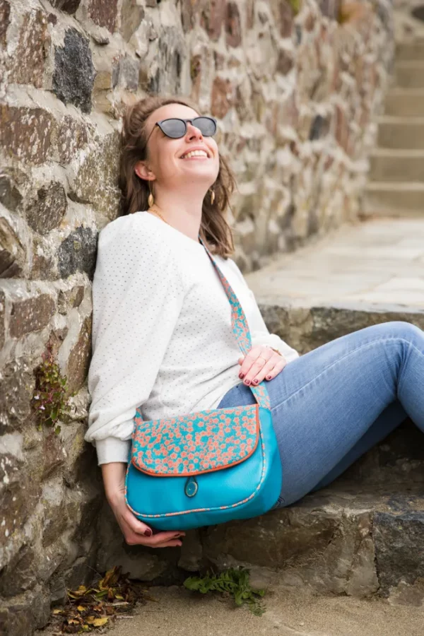 Sac à main femme réversible 2 en 1 Lili porté