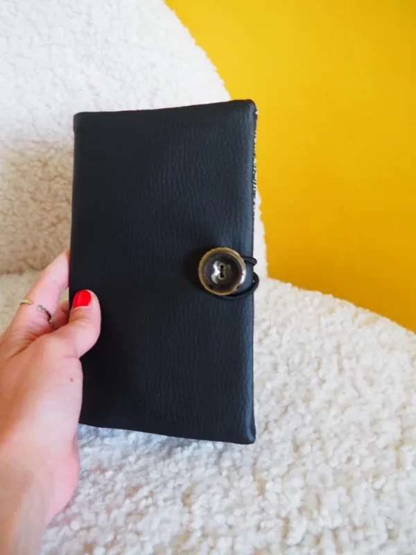 Portefeuille femme fait main simili cuir noir imprimé Zèbre fermé