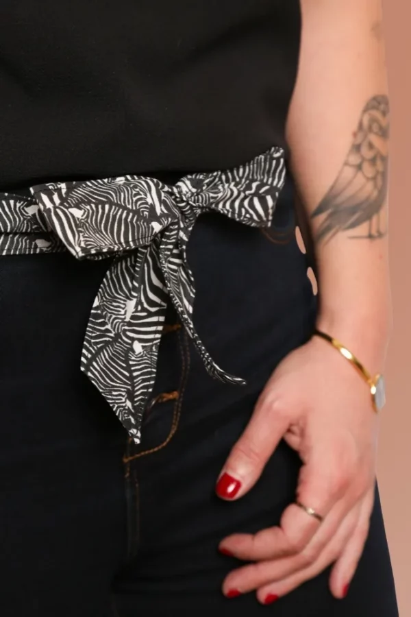 Ceinture Zèbre en tissu noir et blanc cousue main, accessoire élégant et original signé Claire Rainette