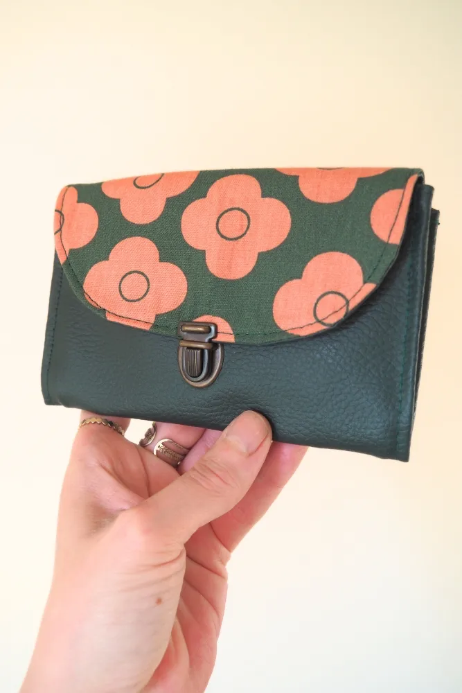 Porte monnaie fait main Pimprenelle vert profil