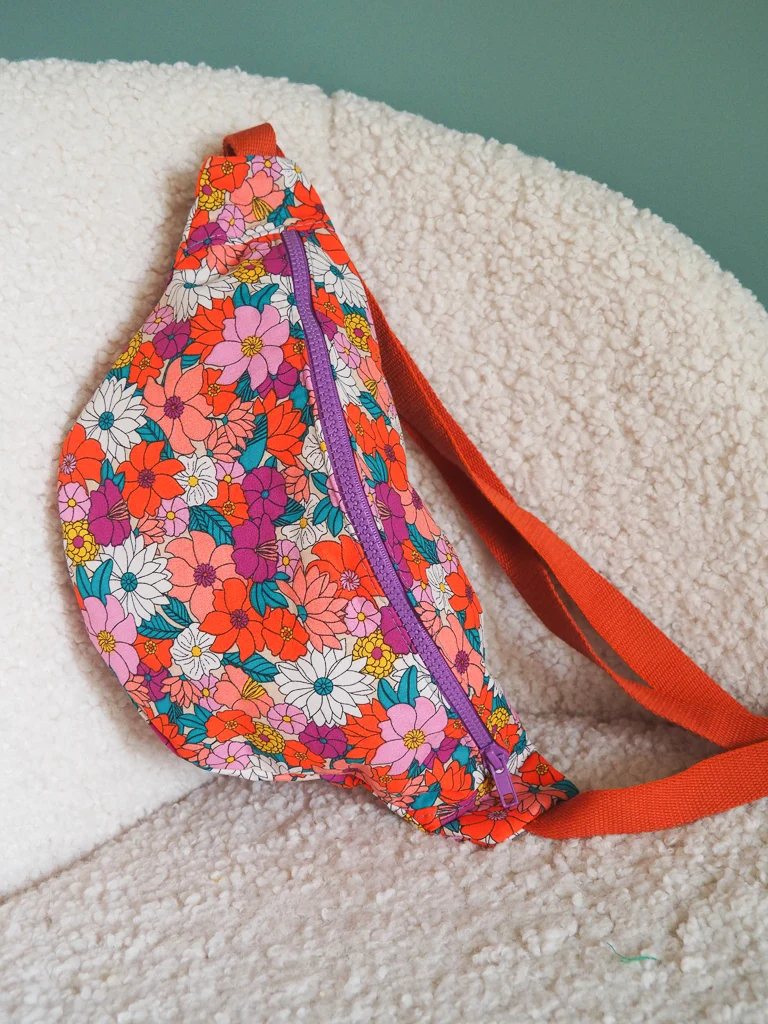 Banane artisanale française femme cousue main en Bretagne Luz