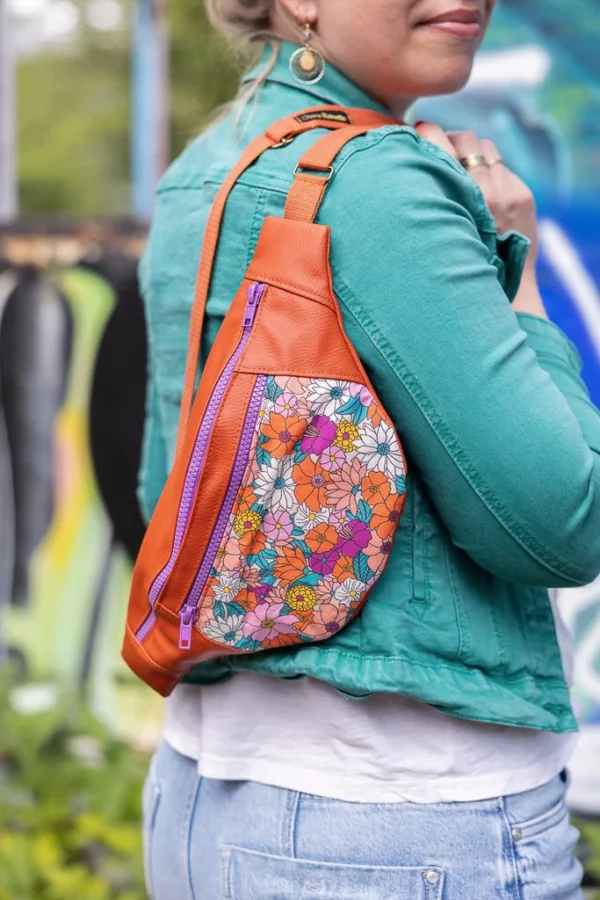 Banane femme simili cuir fait main Luz portée en bandoulière