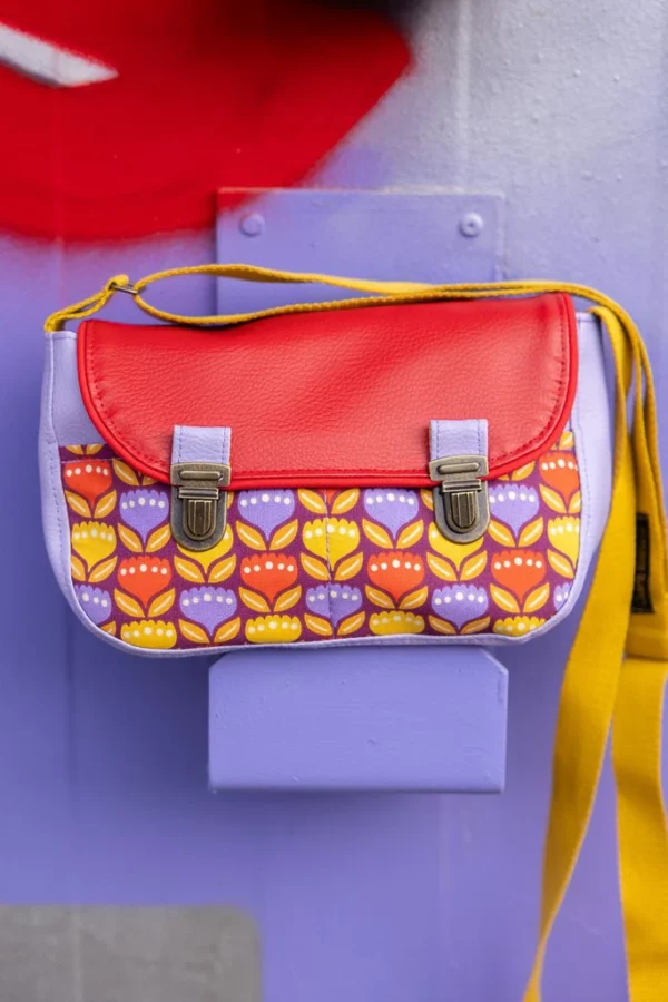 Sac bandoulière femme coloré fait main Tulipop en simili cuir rouge et tissu fleuri rétro